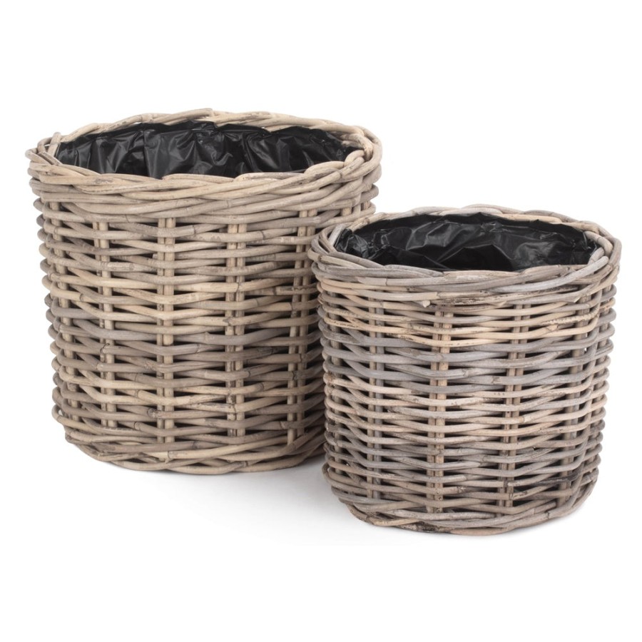 Rattan Round Planter with Plastic Lining