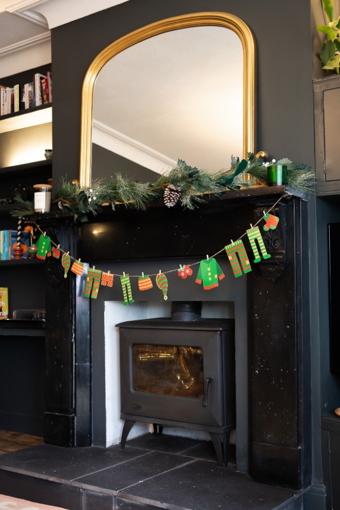 Christmas Decoration Elf Washing Line