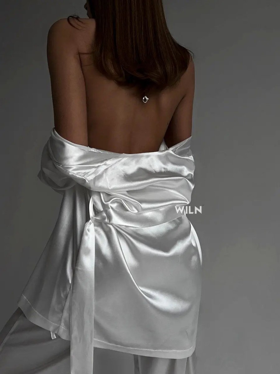 White / S