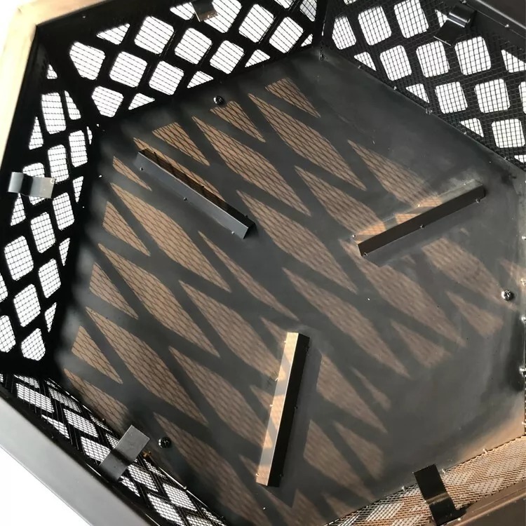 Deluxe Lattice Design Fire Pit with Lid & Poker – Outdoor Heater