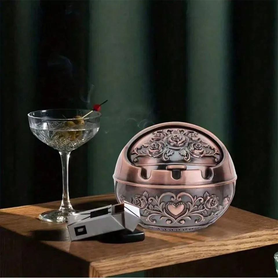 Retro Decorative Ashtray With Lid To Prevent Flying Ash Carved Ashtray