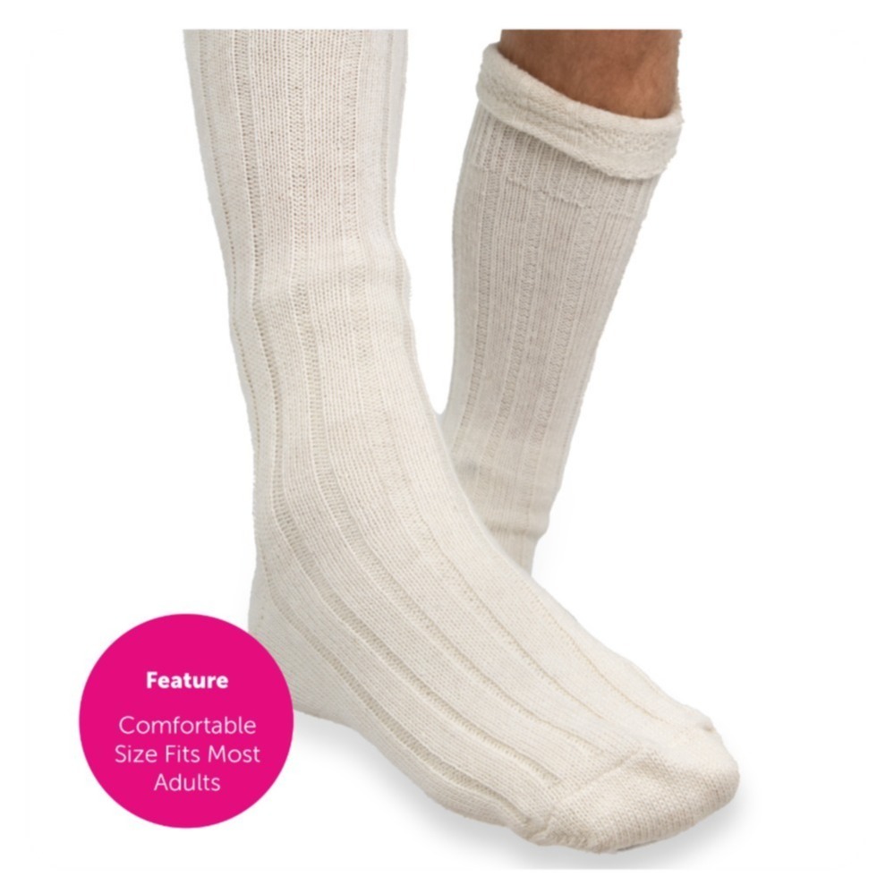 Adults Scottish Man Costume | 4 Pcs | Shirt, Tartan Kilt with Sporran Pocket, Tam O Shanter & Socks