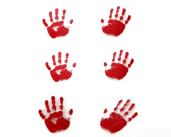 Bloody Hand Prints 6 pieces in a pack