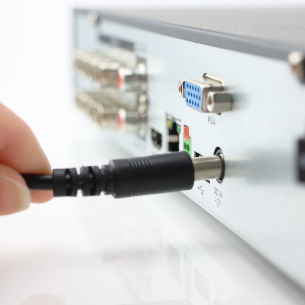 Dahua 8-Channel Compact Hybrid DVR DH-XVR5108H-X-8P – Penta-brid H.265+ CCTV Recorder