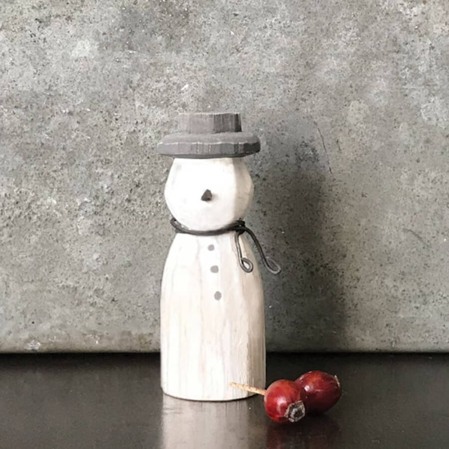 East of India Small Wooden Snowman Decoration