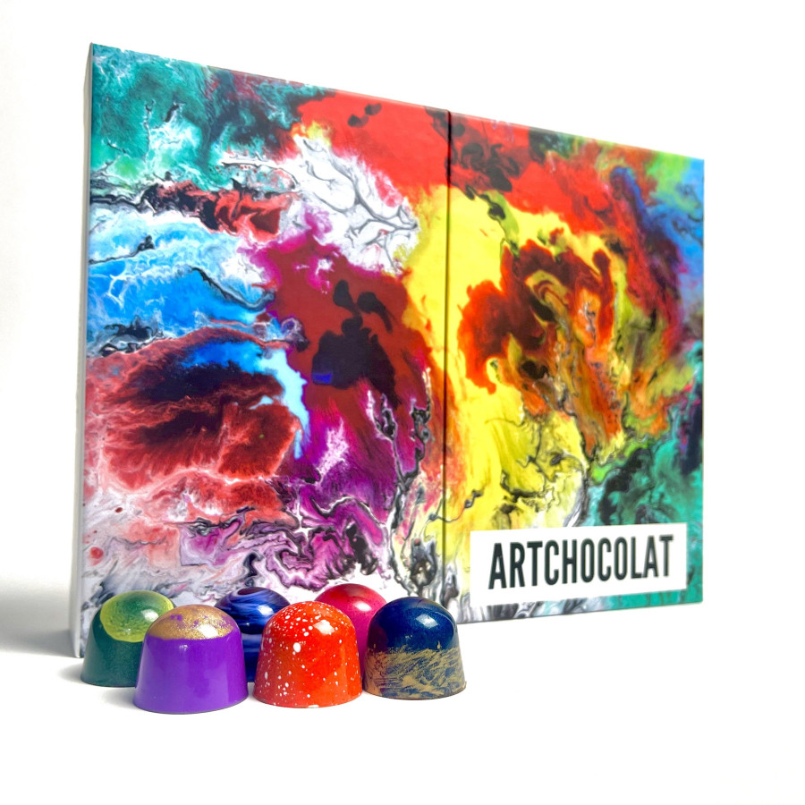 Recurring monthly subscription - Chocolatiers collection box - 24 chocolates